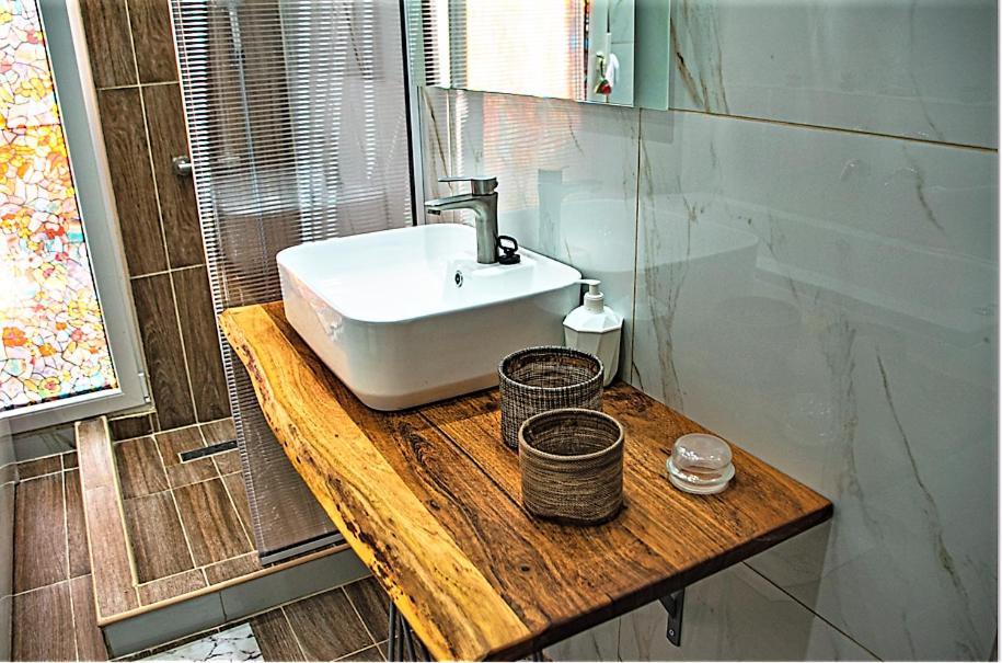 Kassandrou Suite Hot Tub-Jakuzzi - 2 Bedrooms - Big Balcony - Center Selanik Dış mekan fotoğraf